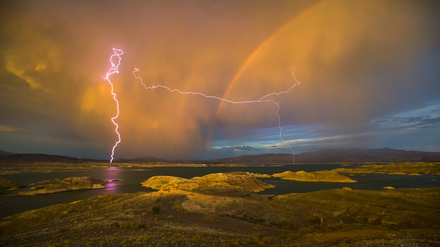 newsela what causes lightning and thunder
