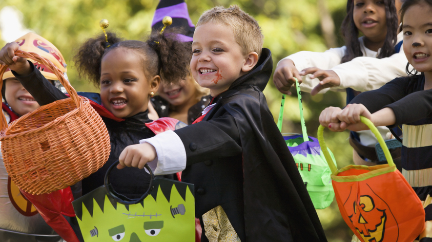 Newsela Opinion Bite Size Tips For Handling Halloween Candy