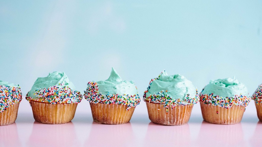 Why do sugary cupcakes with frosting and sugar sprinkles taste so good? The answer has to do with how we fuel our bodies. Photo from: Pixabay