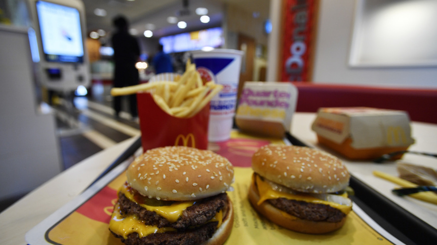 Newsela A Meaty Undertaking Mcdonald S Tackles Greenhouse Gas Mcdonald S Tackles Greenhouse Gas